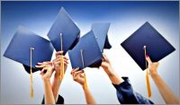 graduationhats-600x352